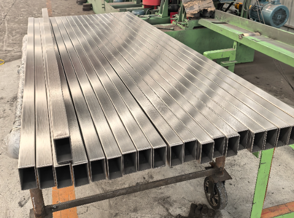 五指山建筑工程行业用不锈钢无缝钢管